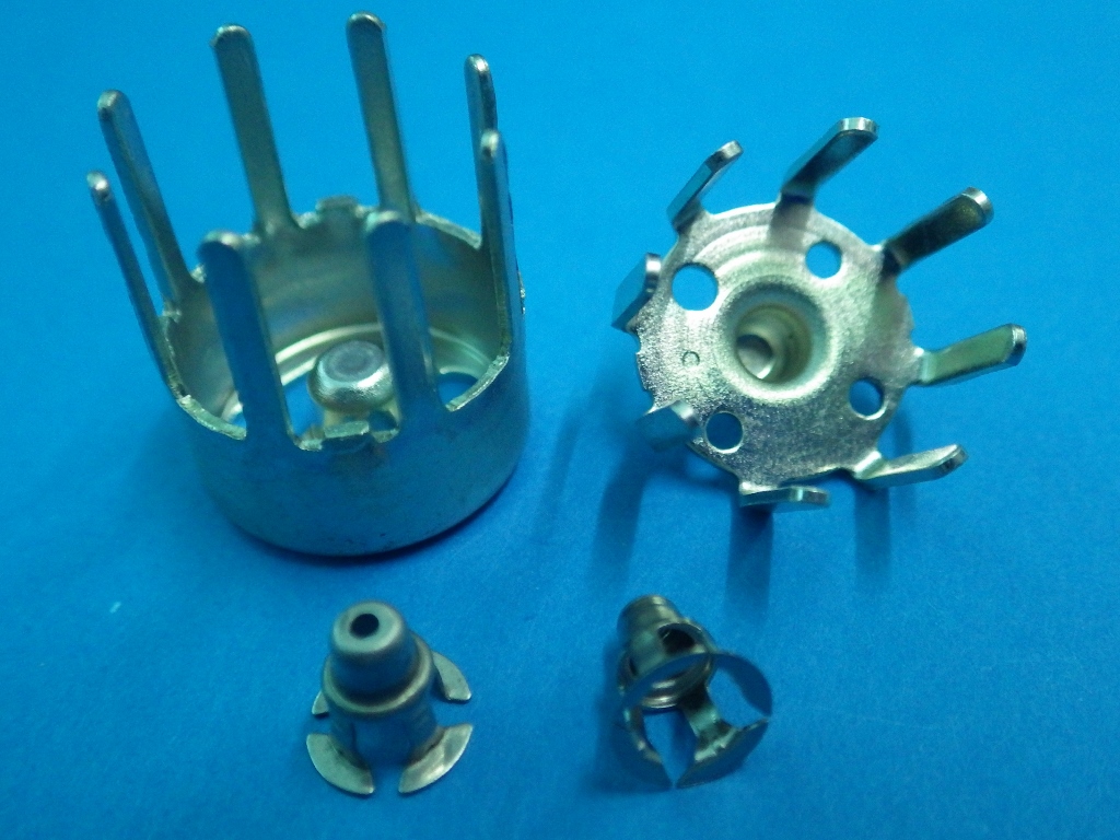 �i��E�Ȃ��������i